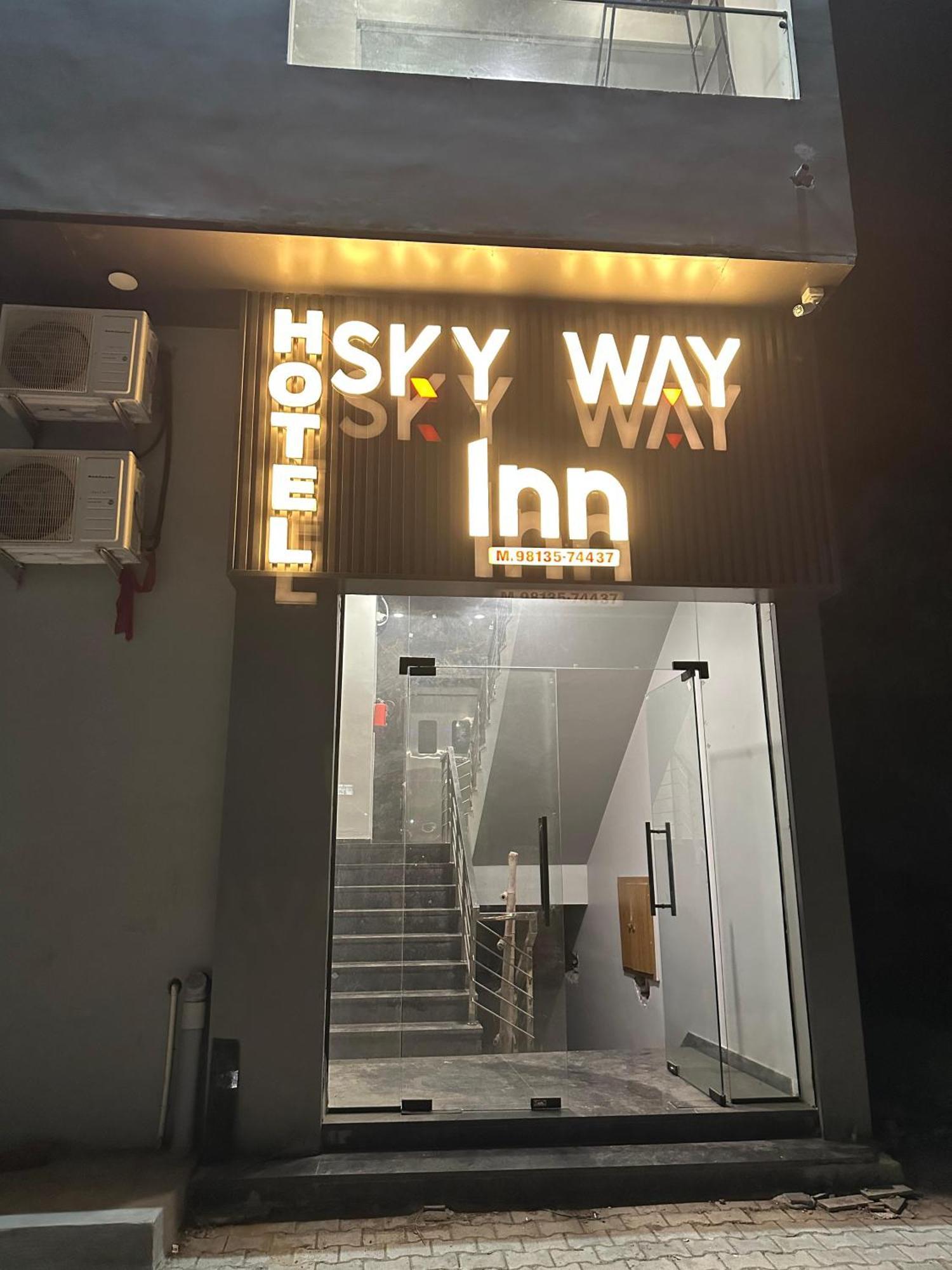 Hotel Sky Way Inn Hisar Екстер'єр фото